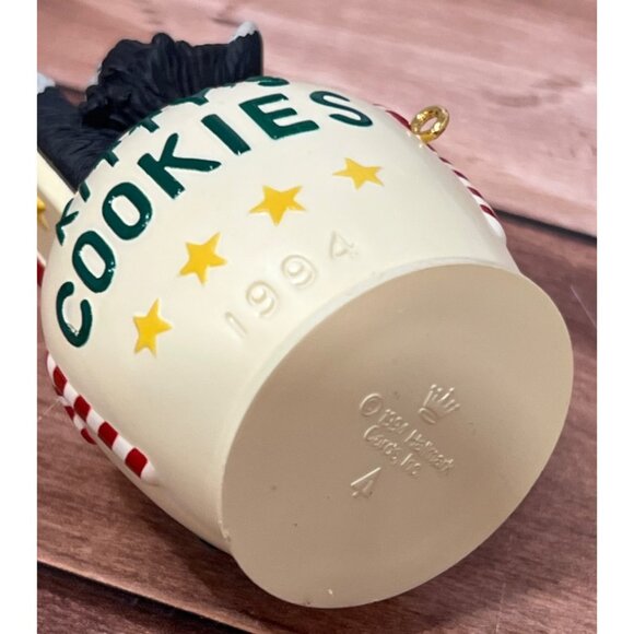 1994 HALLMARK KEEPSAKE ORNAMENT QX531-3 CAT NAPS COOKIE JAR - Picture 7 of 7